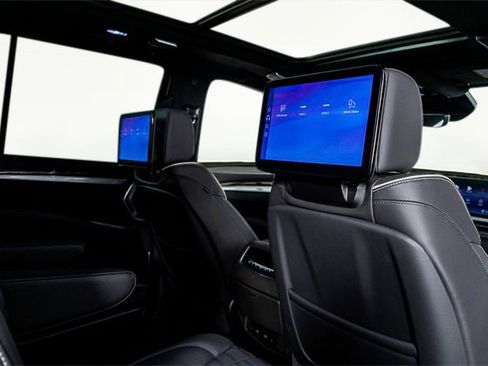 Used 2025 Cadillac Escalade Sport Platinum image 51