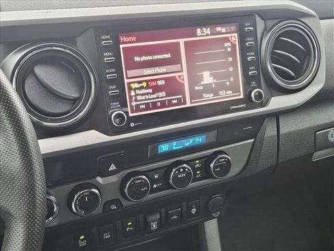 Used 2021 Toyota Tacoma TRD Off-Road image 14