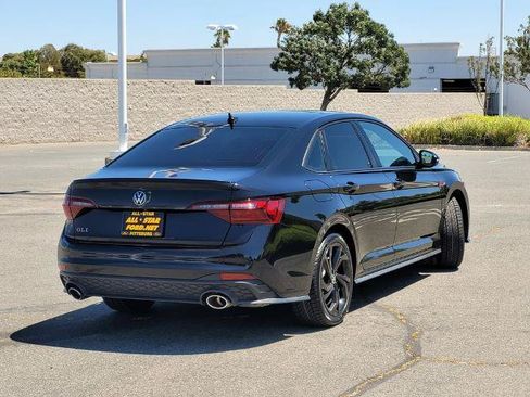 Used 2023 Volkswagen Jetta GLI Autobahn FWD image 4