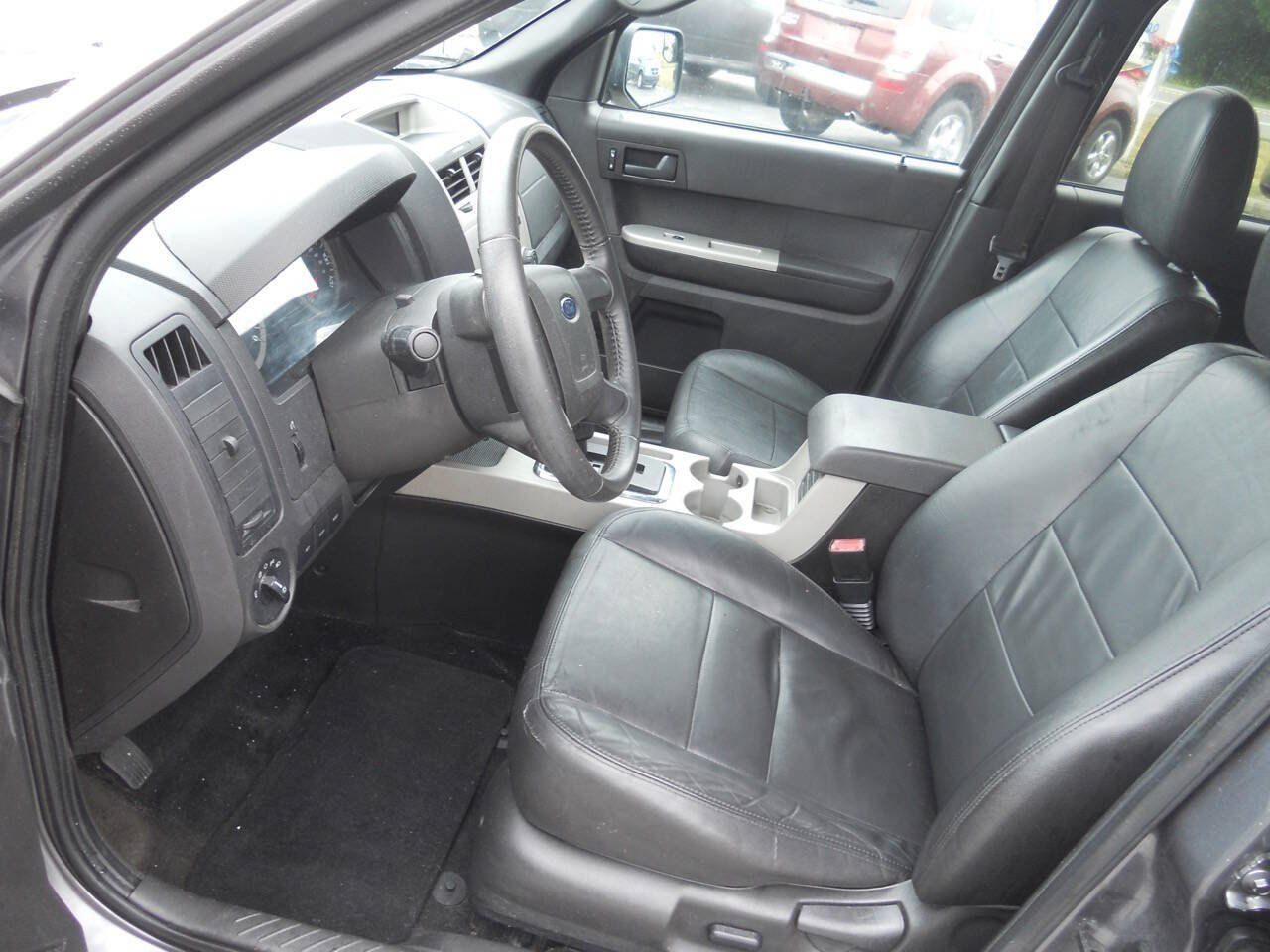 Used 2011 Ford Escape XLT w/ 203A Rapid Spec Order Code FWD image 13