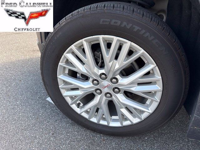 Used 2025 GMC Acadia Elevation w/ Elevation Premium Package FWD image 7