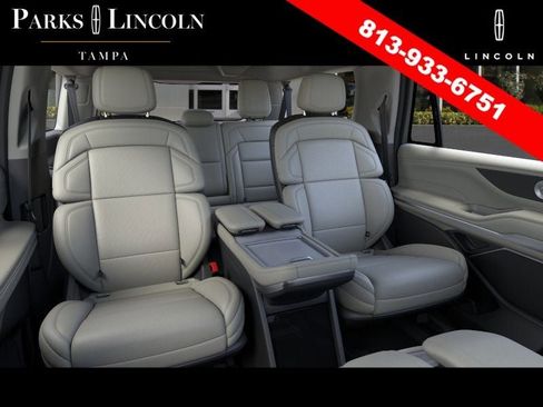 New 2026 Lincoln Navigator L Reserve AWD/4WD image 11