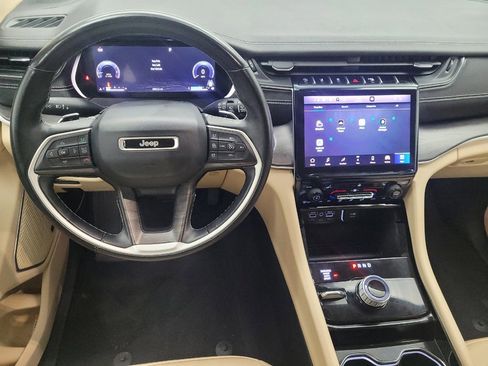 Used 2022 Jeep Grand Cherokee L Limited image 22