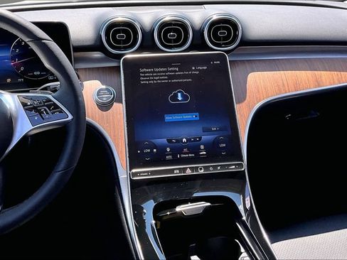 Used 2022 Mercedes-Benz C 300 Sedan image 6