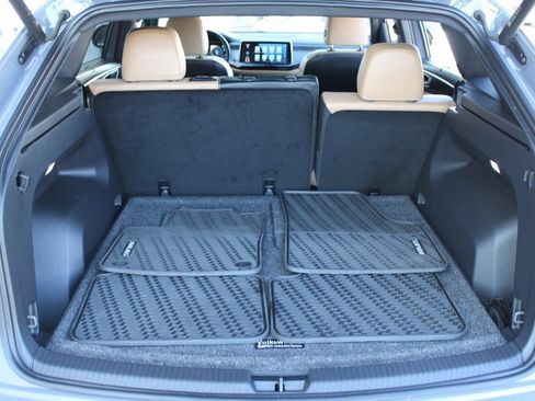 Certified 2024 Volkswagen Atlas Cross Sport SEL R-Line image 31