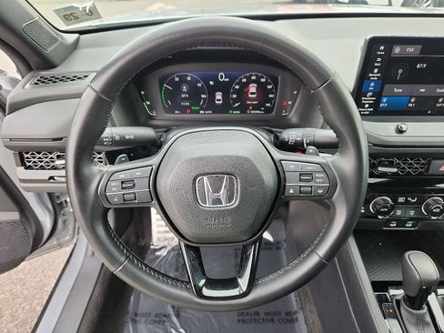 Used 2024 Honda Accord Sport image 19