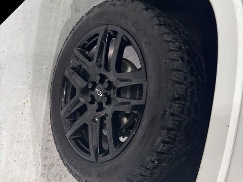 Certified 2023 Chevrolet Traverse Premier AWD/4WD image 37