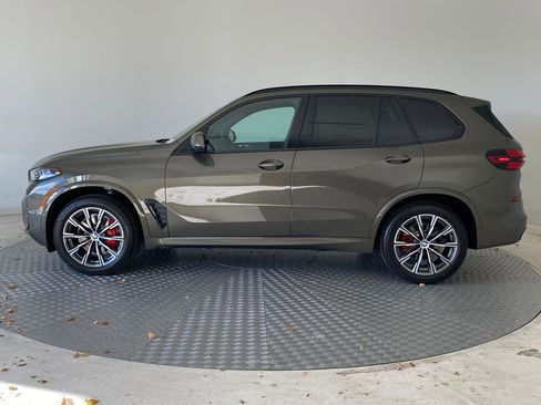 New 2026 BMW X5 xDrive40i w/ M Sport Package image 2
