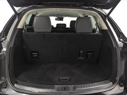 Used 2022 MAZDA CX-9 Touring image 18