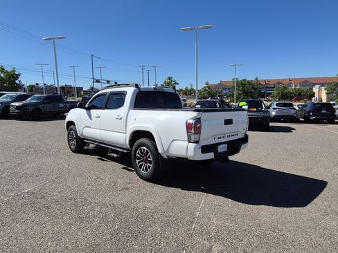 Used 2020 Toyota Tacoma TRD Sport w/ Technology Package AWD/4WD image 6