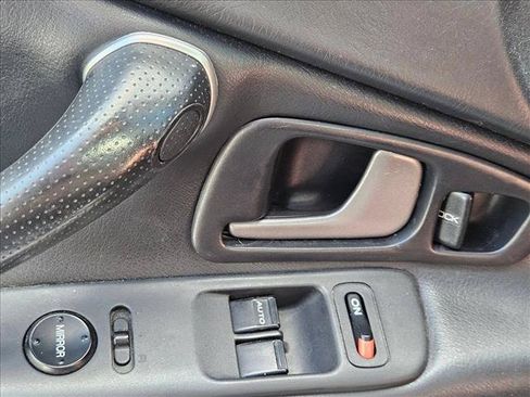 Used 2004 Honda S2000 image 7