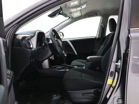 Used 2018 Toyota RAV4 LE w/ All Weather Liner Package image 17