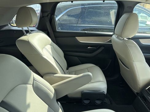 Used 2025 MAZDA CX-90 3.3 Turbo w/ Preferred Package image 9