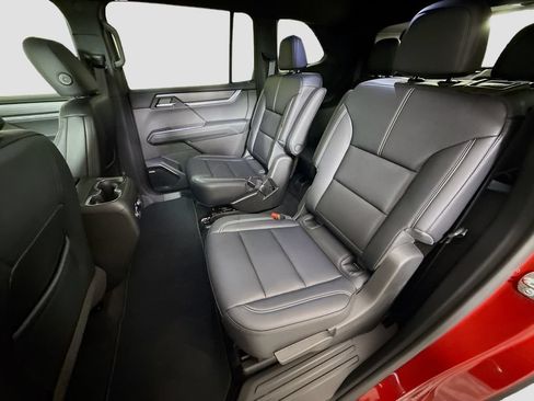 Used 2026 GMC Acadia Elevation w/ Elevation Premium Package AWD/4WD image 24