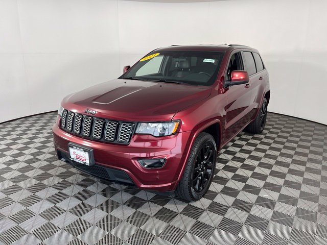 Used 2021 Jeep Grand Cherokee Laredo X AWD/4WD image 3