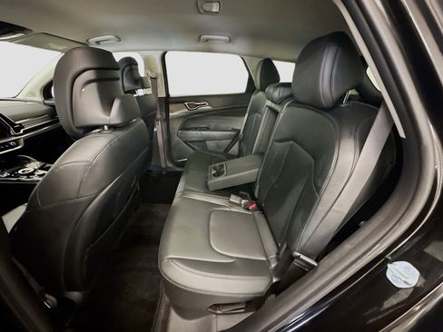 Used 2023 Kia Sportage EX AWD/4WD image 28