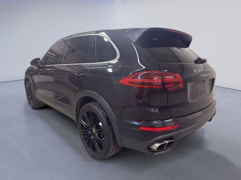 Used 2015 Porsche Cayenne Turbo AWD/4WD image 5