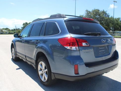 Used 2013 Subaru Outback 2.5i Premium w/ Popular Pkg 1B AWD/4WD image 7