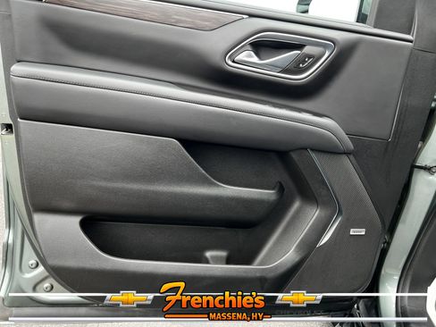 Used 2024 Chevrolet Tahoe LT w/ Luxury Package AWD/4WD image 15