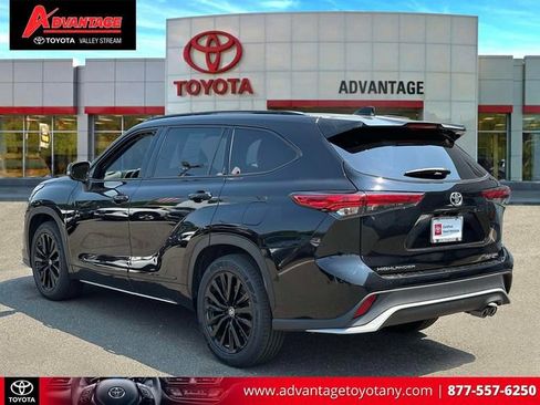 Certified 2023 Toyota Highlander XSE AWD/4WD image 10