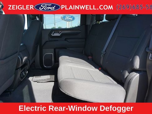 Used 2023 GMC Sierra 1500 SLE AWD/4WD image 11