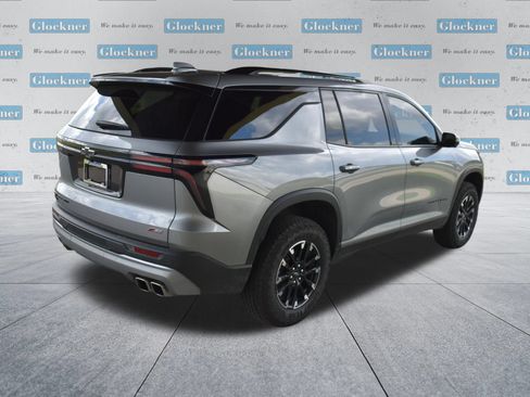 Used 2025 Chevrolet Traverse Z71 w/ Driver Confidence Package AWD/4WD image 6
