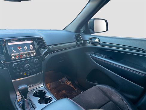 Used 2020 Jeep Grand Cherokee Trailhawk image 24