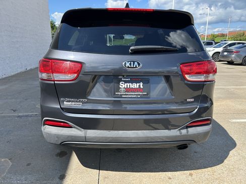 Used 2018 Kia Sorento FWD image 5