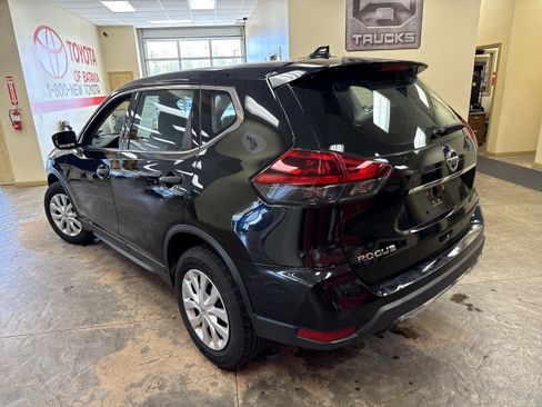 Used 2020 Nissan Rogue S image 7