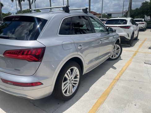 Used 2019 Audi Q5 2.0T Premium Plus w/ Premium Plus Package AWD/4WD image 6