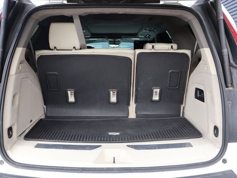 Used 2022 Cadillac Escalade Sport Platinum AWD/4WD image 32