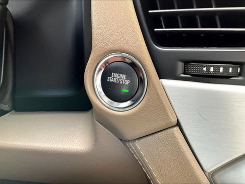 Used 2020 GMC Yukon SLT w/ Open Road Package image 34