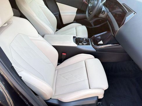 Used 2025 BMW X3 xDrive30i w/ Convenience Package AWD/4WD image 26
