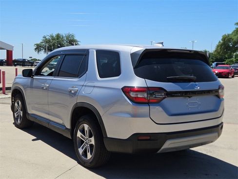 Used 2023 Honda Pilot EX-L image 6