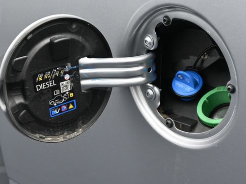 Used 2024 RAM 2500 Tradesman w/ Chrome Appearance Group image 11