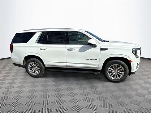 Used 2023 GMC Yukon SLT image 5