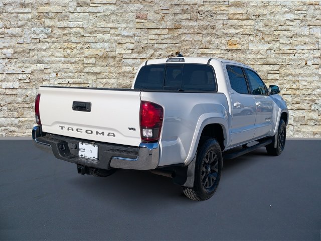 Used 2020 Toyota Tacoma SR5 RWD image 7