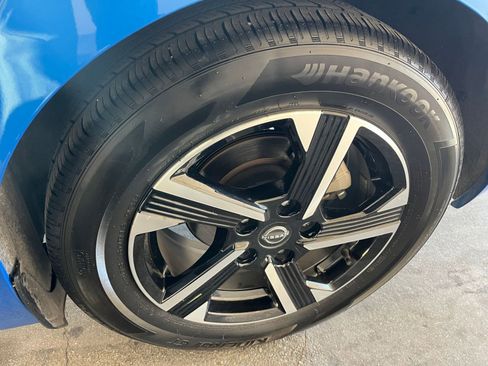 Used 2025 Nissan Sentra SV image 28