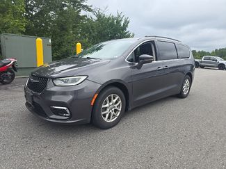 Used 2022 Chrysler Pacifica Touring-L FWD video 1