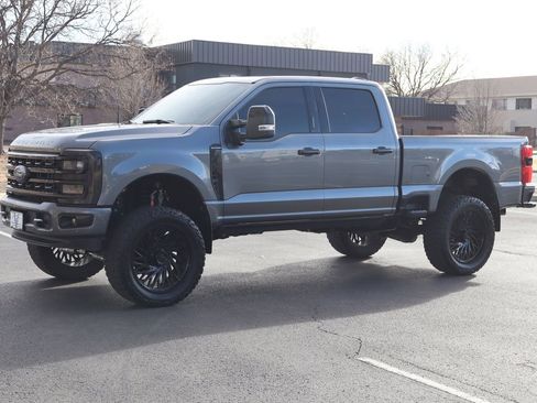 Used 2024 Ford F250 Platinum image 10