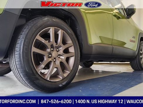 Used 2016 Jeep Renegade 75th Anniversary FWD image 8