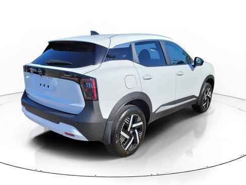 New 2026 Nissan Kicks SV w/ SV Premium Package FWD image 4