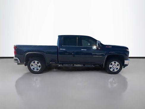 Used 2022 Chevrolet Silverado 2500 LTZ w/ LTZ Premium Package AWD/4WD image 6