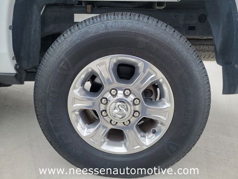 Used 2024 RAM 2500 Big Horn image 32