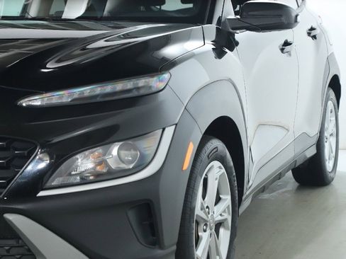 Used 2022 Hyundai Kona SEL image 4