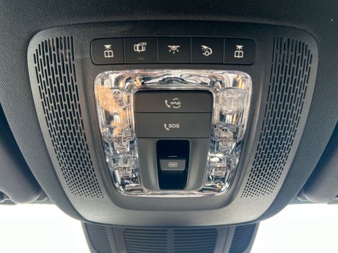 Used 2026 Mercedes-Benz GLS 450 4MATIC image 31