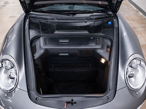 Used 2009 Porsche 911 Carrera S RWD image 17
