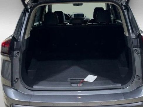 Used 2024 Nissan Rogue SV w/ SV Premium Package FWD image 9