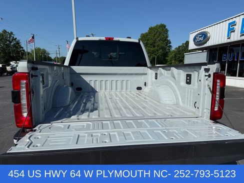 Certified 2025 Ford F250 XL w/ STX Appearance Package AWD/4WD image 17