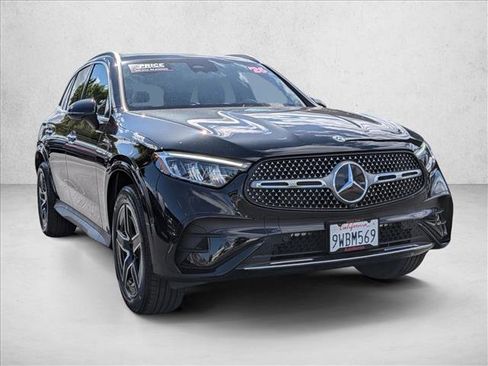 Used 2026 Mercedes-Benz GLC 300 image 3